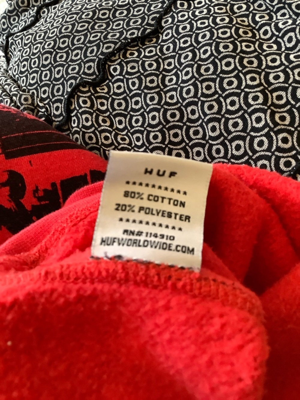 HUF Red and Black Photo-Print Crewneck Sweatshirt - Picture 7 of 7